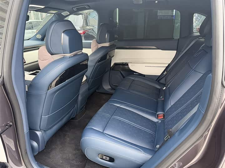 Zeekr 7X 2025 2025款 75kWh 后驱智驾版