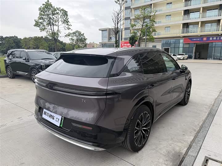 Zeekr 7X 2025 2025款 75kWh 后驱智驾版