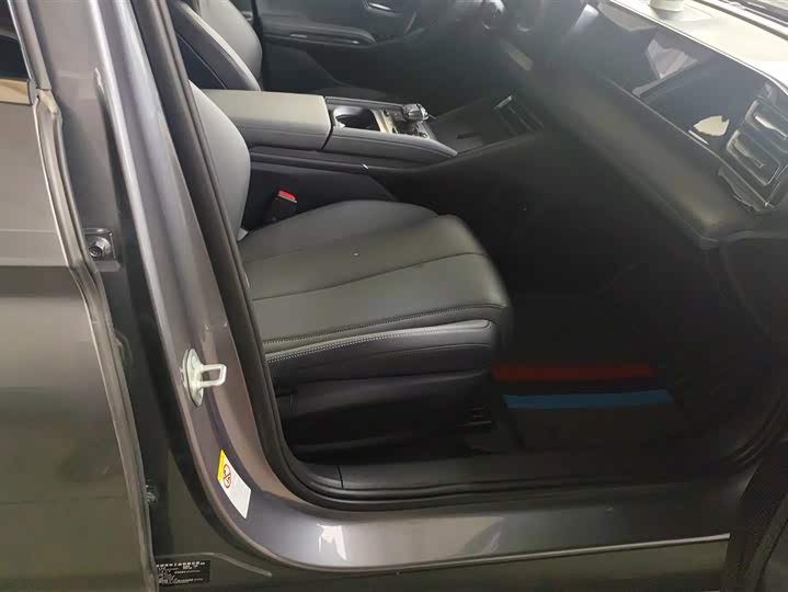 Фото 8 - BYD Qin L