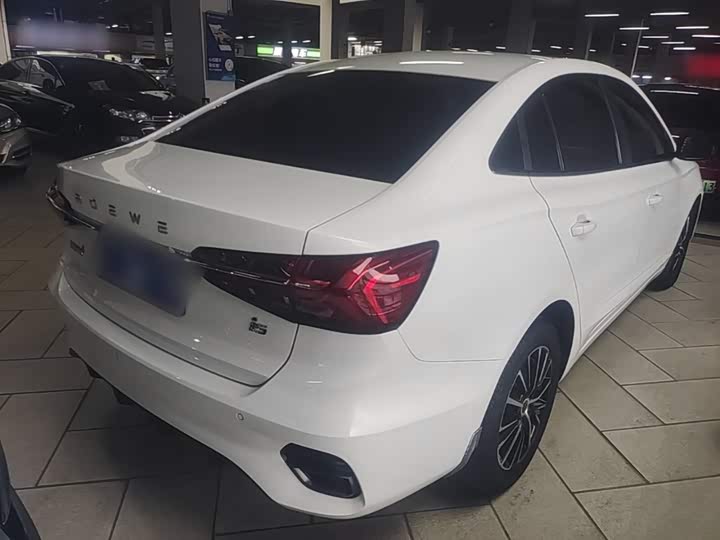 Roewe i5 2021 2021款 1.5L CVT星耀版