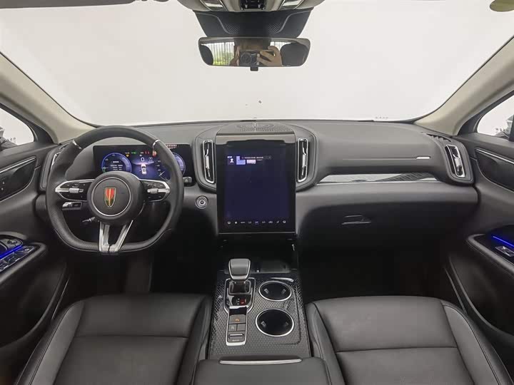 2025 Hongqi HS3 Hybrid