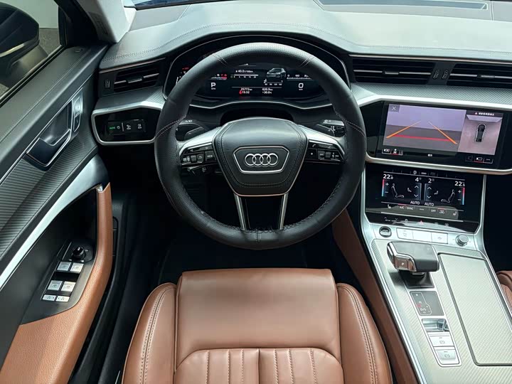 Фото 7 - Audi A6L
