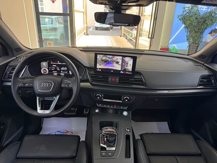 Фото 5 - Audi Q5L