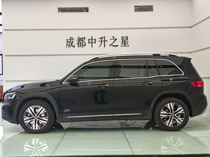 2025 Mercedes-Benz GLB-Class