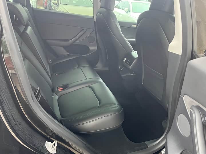 Фото 7 - Tesla Model Y