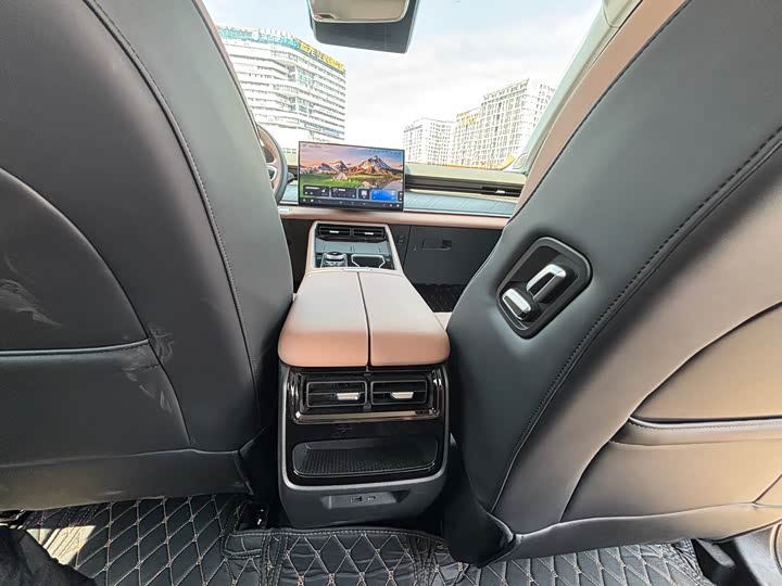 Chery Tiggo 8L 2024 2024款 2.0T 两驱豪华版 7座