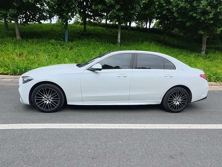 Zdjęcie 3 - Mercedes-Benz C-Class