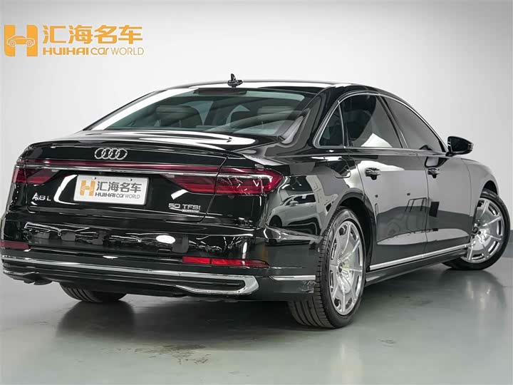 Audi A8 2025 2025款 A8L 50 TFSI quattro 臻选型