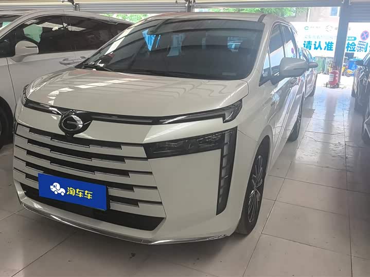 Фото 1 - GAC Trumpchi E8