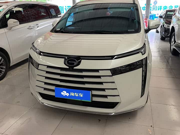 Фото 2 - GAC Trumpchi E8