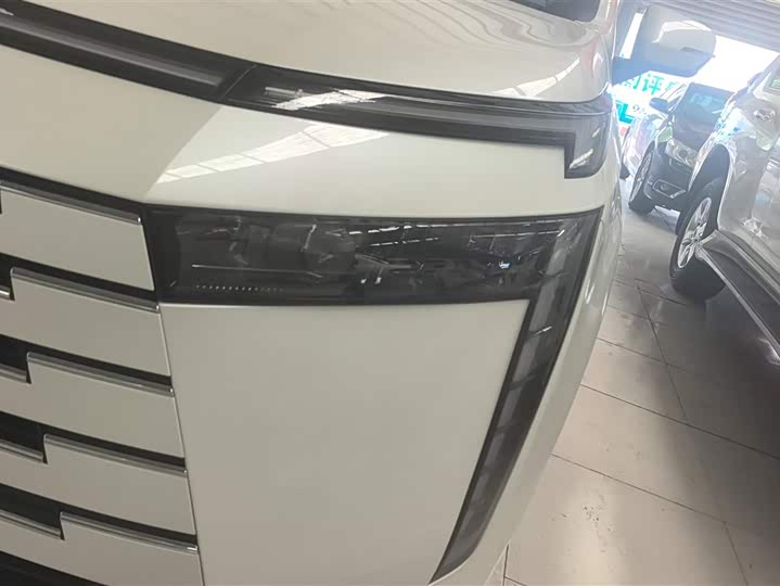 Фото 5 - GAC Trumpchi E8