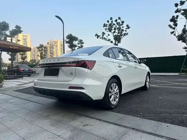 Roewe i5 2026 2026款 1.5L CVT豪华版