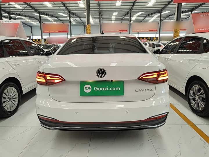 Фото 6 - Volkswagen Lavida