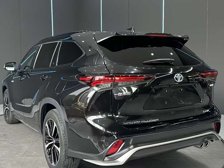 Toyota Crown Kluger 2024 2024款 2.5L HEV四驱尊贵版
