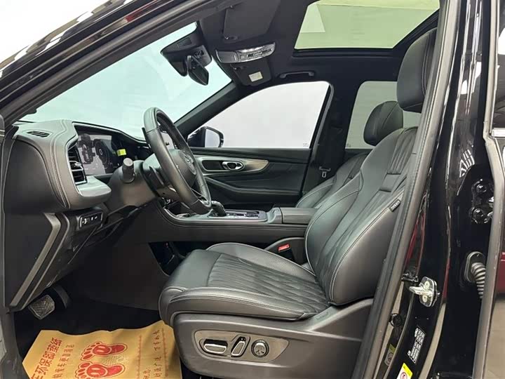 GAC Trumpchi GS8 2022 2022款 领航系列 2.0TGDI 两驱豪华智联版（七座）