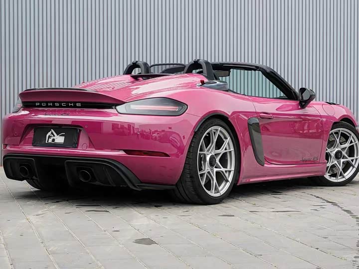 صورة 7 - Porsche 718