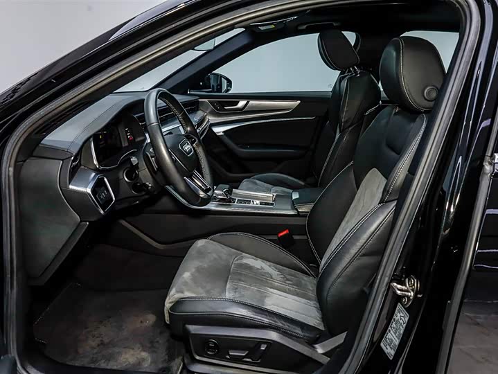Фото 8 - Audi A6L