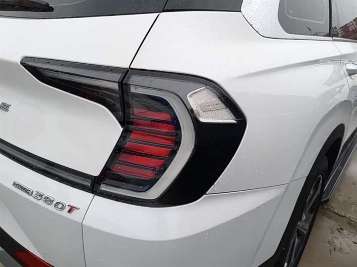 Фото 8 - Hyundai Santa Fe