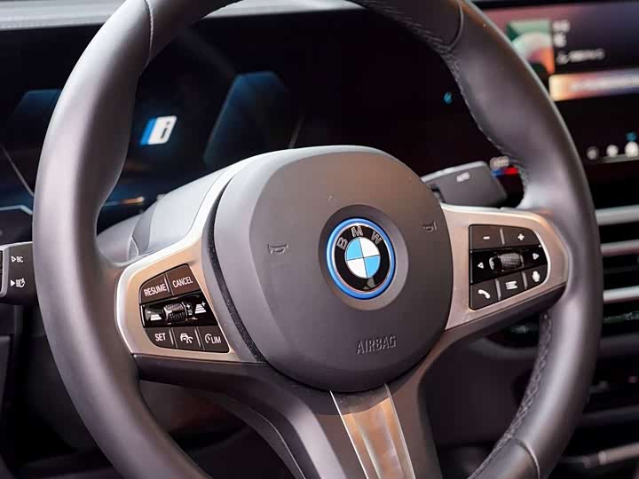 Фото 6 - BMW i3