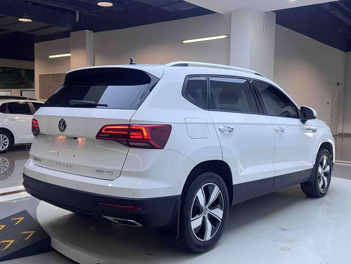 Фото 5 - Volkswagen Tharu