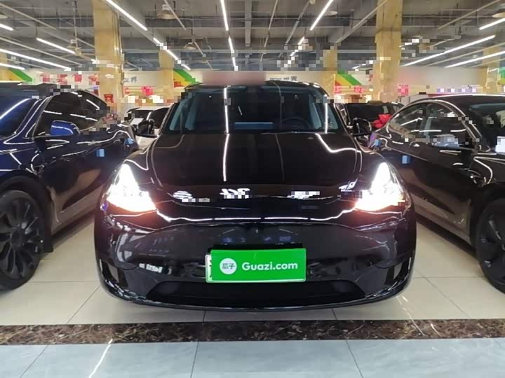 Zdjęcie 3 - Tesla Model Y