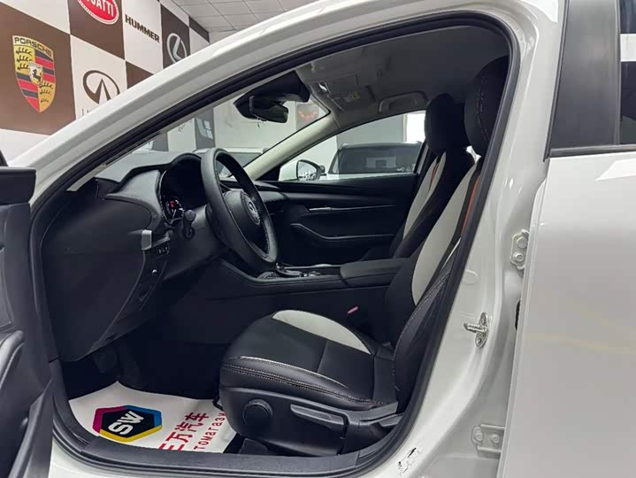 Zdjęcie 7 - Mazda 3 (Axela)