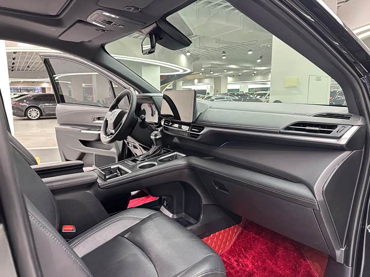 Toyota Sienna 2021 2021款 2.5L混动 尊贵版