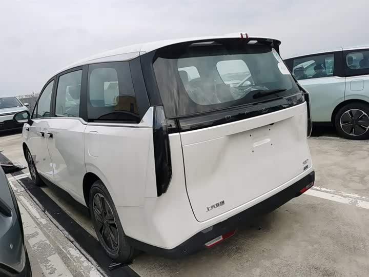 Maxus Mifa 7 2024 2024款 改款 超混 长续航版 悦享版