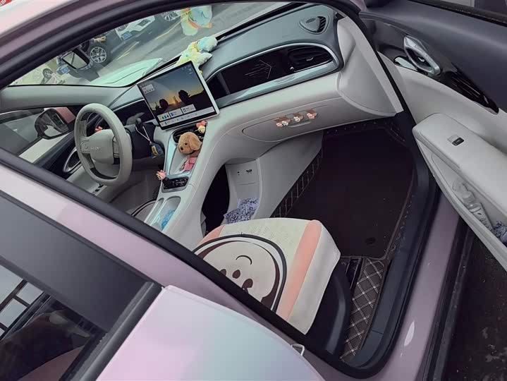 Фото 8 - Geely Galaxy Geome
