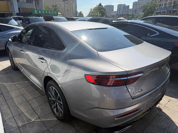 Photo 6 - Geely Preface