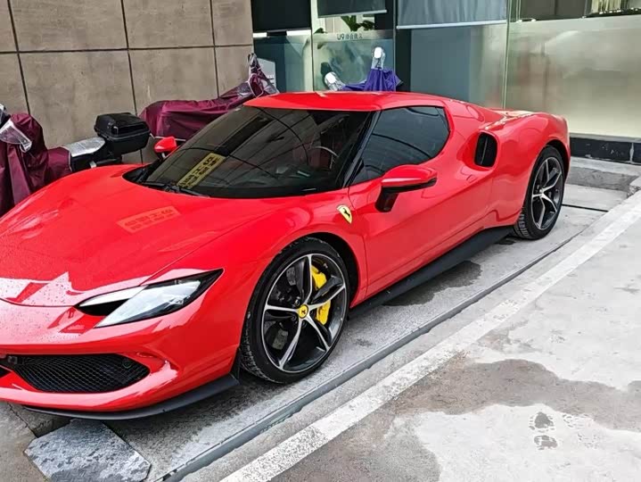 Zdjęcie 1 - Ferrari 296