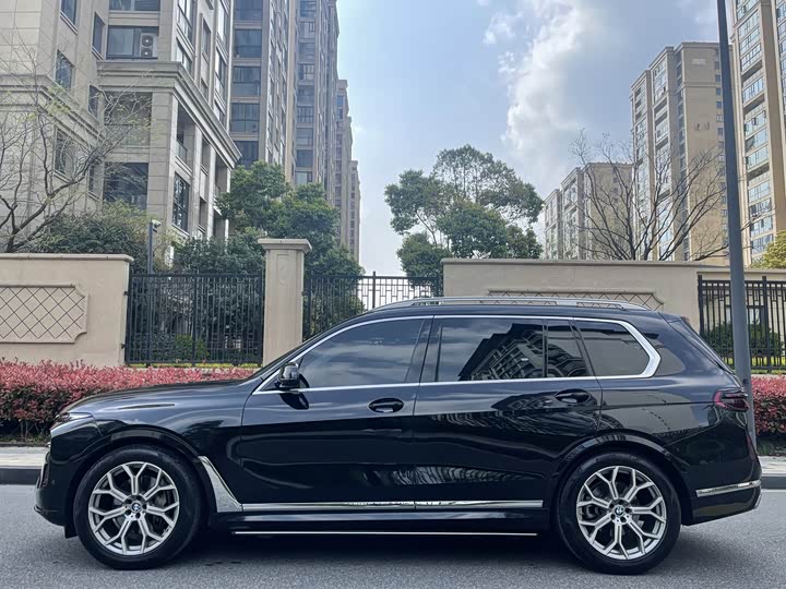BMW X7 2023 2023款 xDrive40i 领先型豪华套装