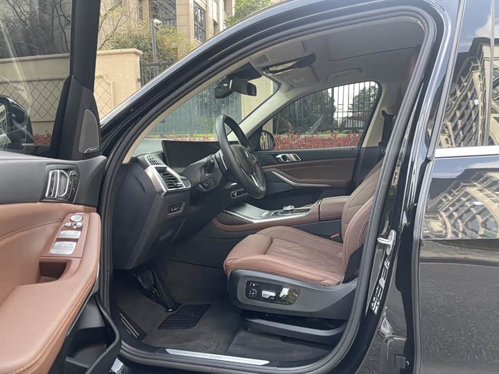 BMW X7 2023 2023款 xDrive40i 领先型豪华套装