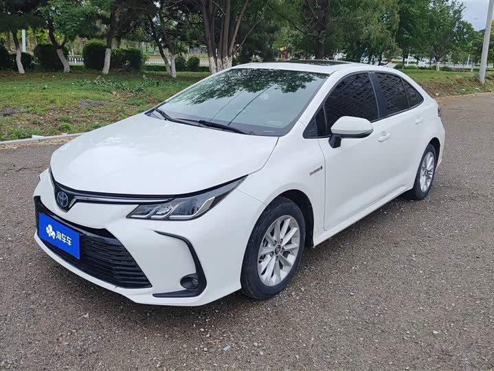 Фото 1 - Toyota Corolla
