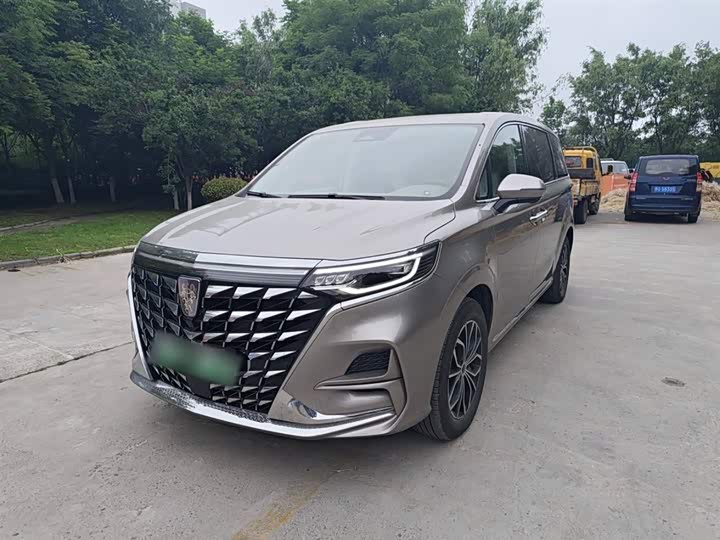 Фото 2 - Roewe iMax 8 EV