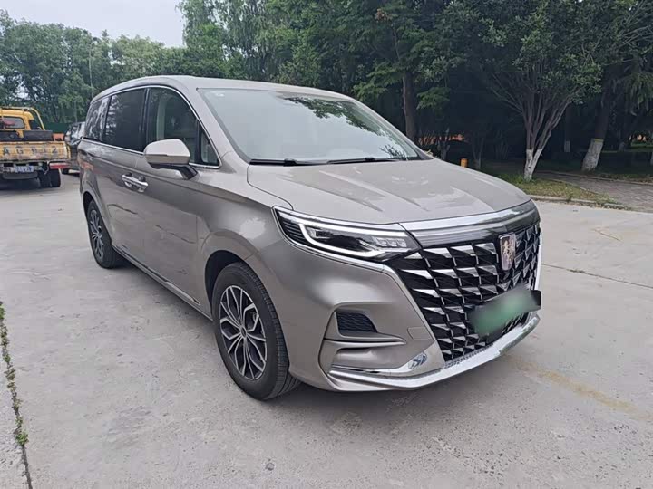 Фото 5 - Roewe iMax 8 EV
