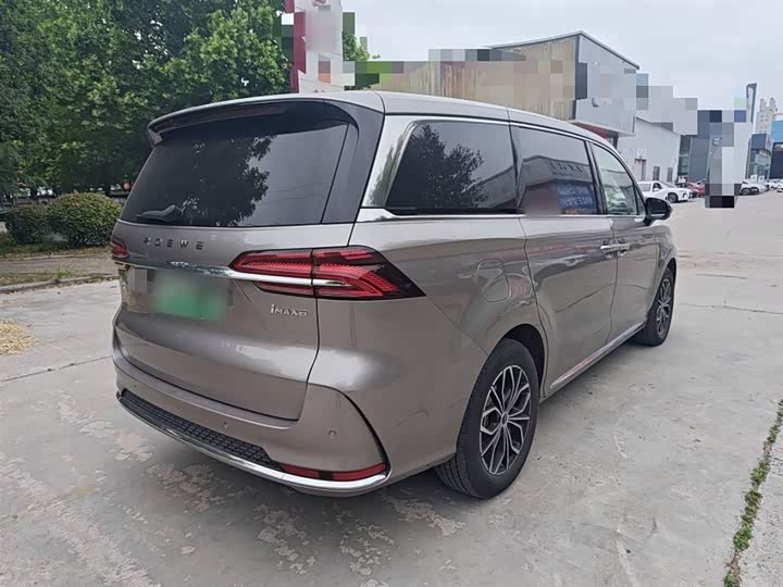 Фото 7 - Roewe iMax 8 EV