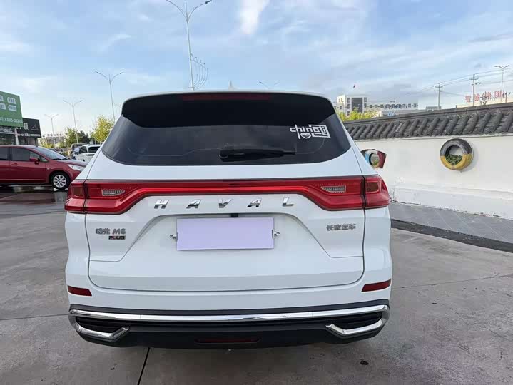 Photo 5 - Haval M6