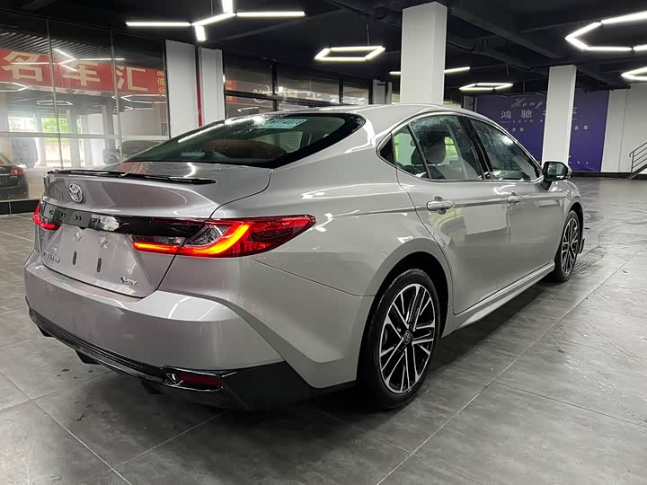 Toyota Camry 2026 2026款 2.0S 运动版