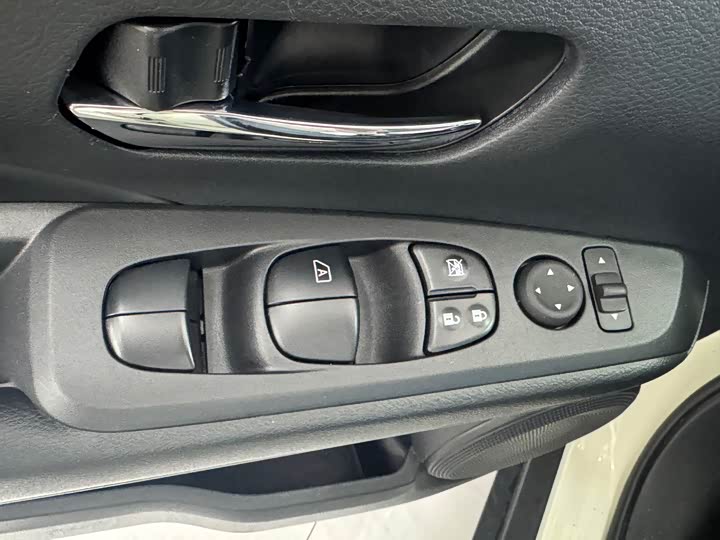 Фото 6 - Nissan Kicks
