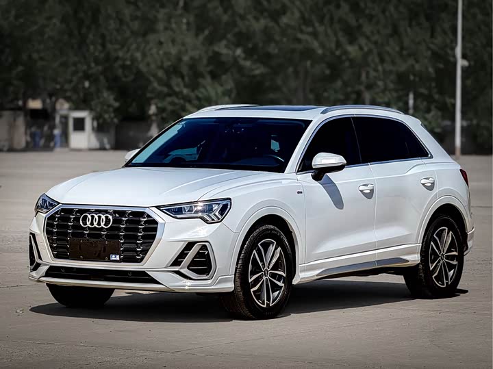 Zdjęcie 1 - Audi Q3