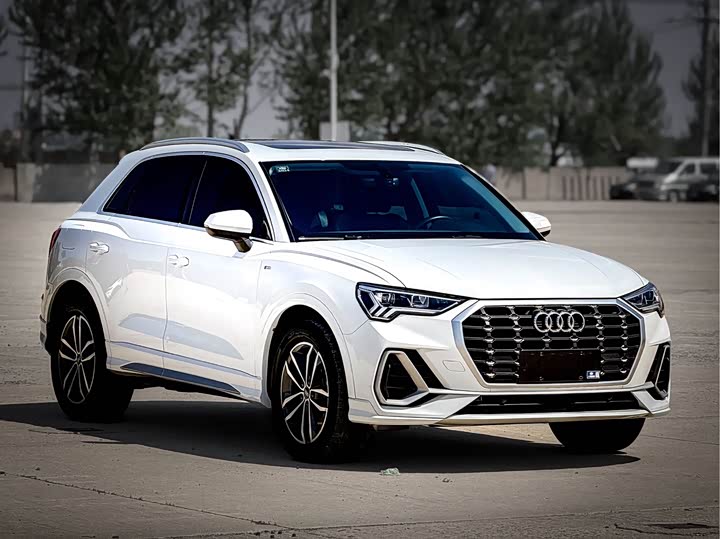 Zdjęcie 3 - Audi Q3