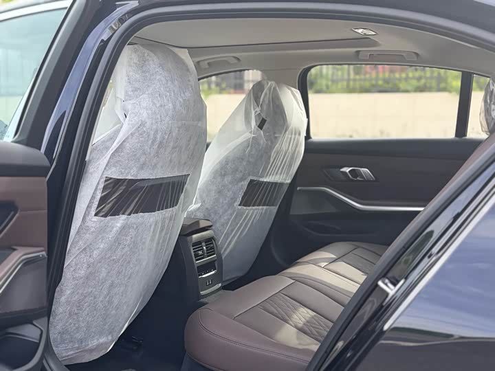 BMW 3 Series 2026 2026款 325i M运动套装