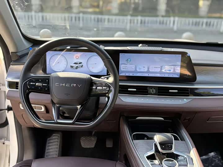 Zdjęcie 8 - Chery Tiggo 8 Pro