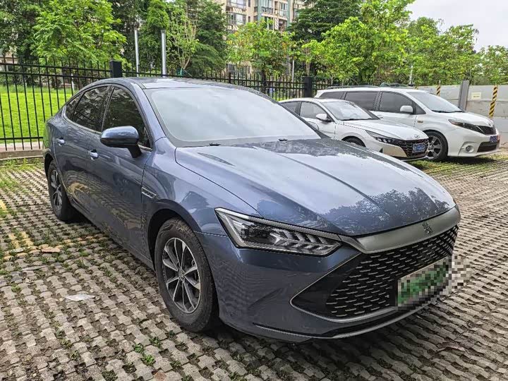 Фото 3 - BYD Qin Plus