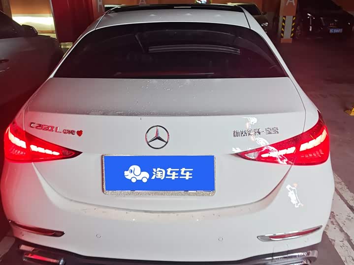 صورة 4 - Mercedes-Benz C-Class
