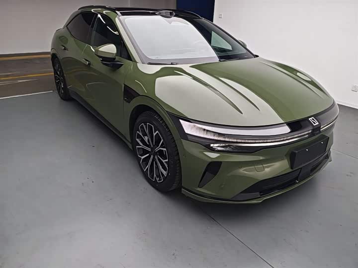 Zdjęcie 4 - Zeekr 007 GT