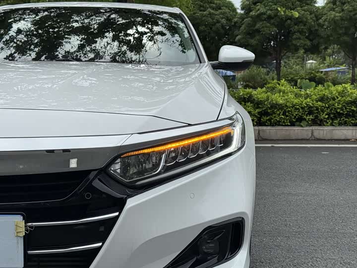 Zdjęcie 9 - Honda Accord