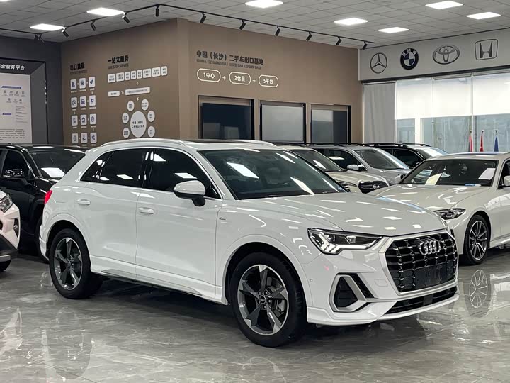 Zdjęcie 3 - Audi Q3