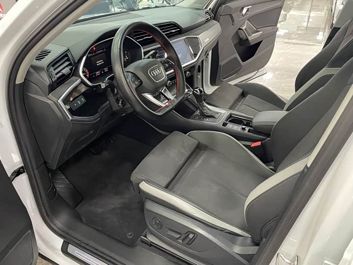 Zdjęcie 5 - Audi Q3
